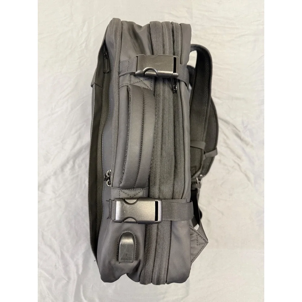 ReeYee Expandable 25L-40L Travel Backpack Black Laptop Bag Business Commute